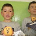 11_carodejnice-Dovedne_ruce_Pani_kluci